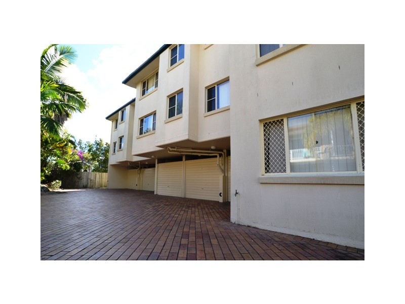 3/12 Madang Crescent, Runaway Bay QLD 4216
