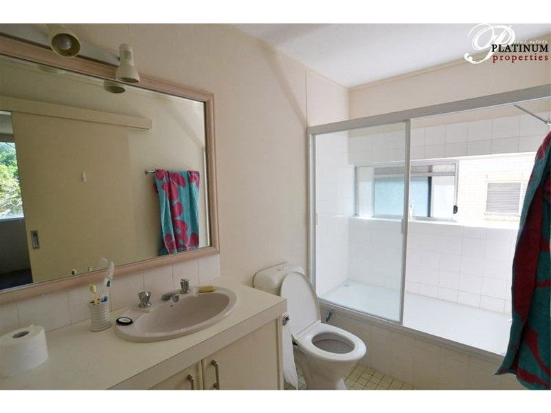 9/17 Laycock Street, Surfers Paradise QLD 4217