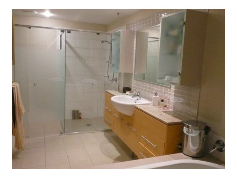 105 Scarborough Street, Southport QLD 4215