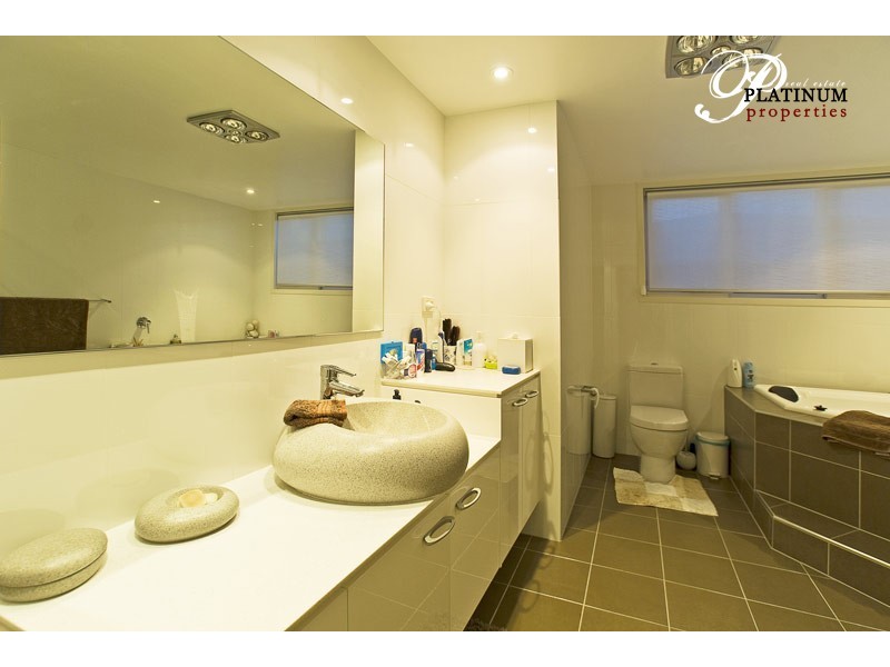 43 Rapallo Avenue, Isle Of Capri QLD 4217