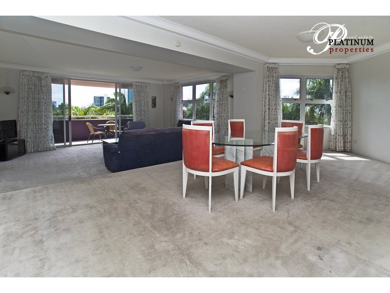 17/12 Commodore Drive, Surfers Paradise QLD 4217