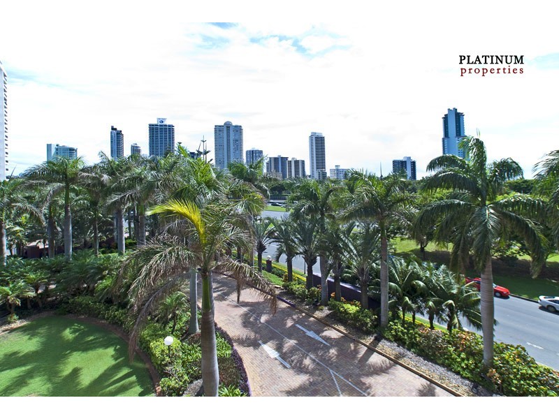 17/12 Commodore Drive, Surfers Paradise QLD 4217