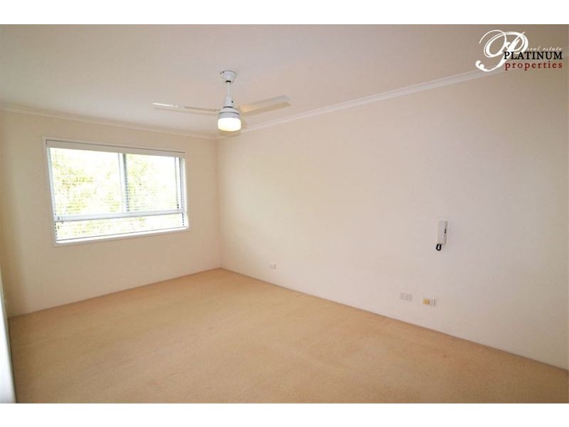 11/1 Poinsettia Ave, Hollywell QLD 4216