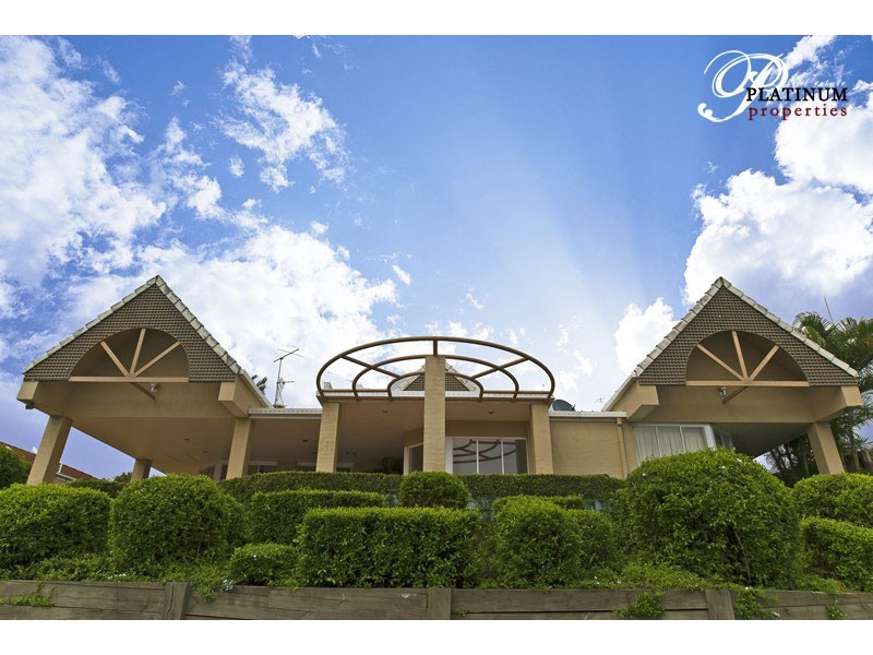 91 Cabana Bvd, Benowa Waters QLD 4217