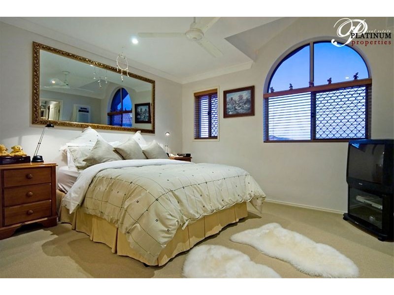 9 Bellwood Place, Molendinar QLD 4214