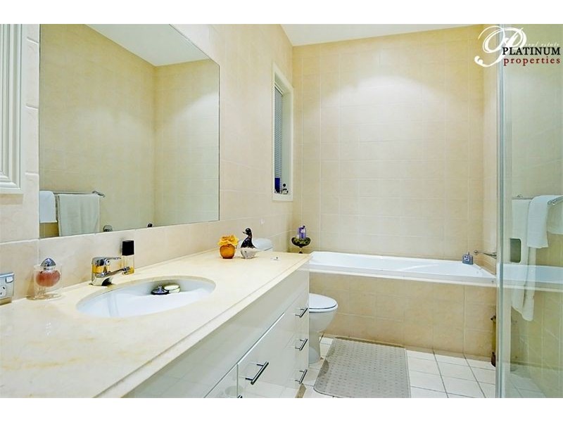 9 Bellwood Place, Molendinar QLD 4214