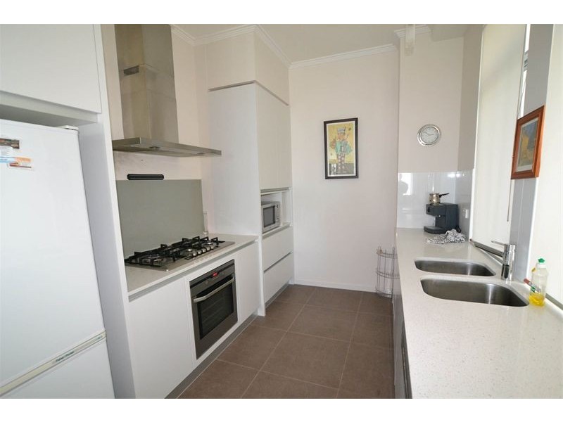 28 Bayview Street, Runaway Bay QLD 4216