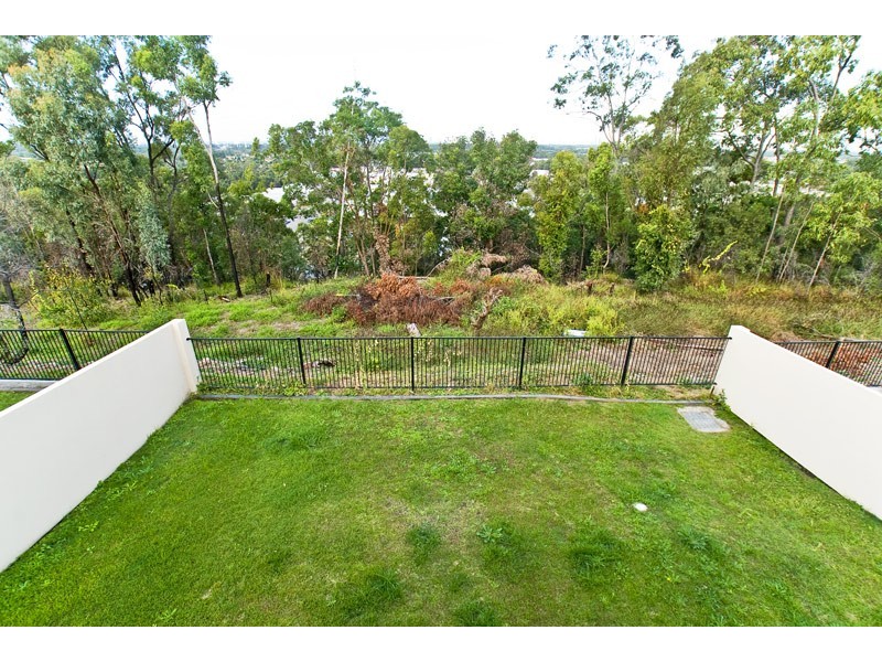 3 Zane Street, Molendinar QLD 4214