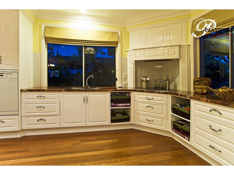 32 River Cove Place, Helensvale QLD 4212