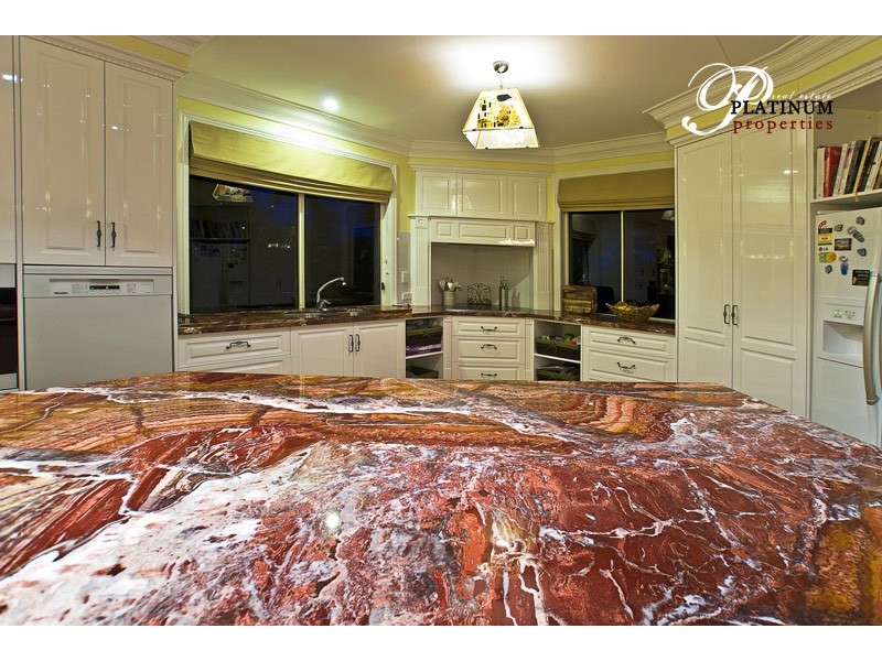 32 River Cove Place, Helensvale QLD 4212