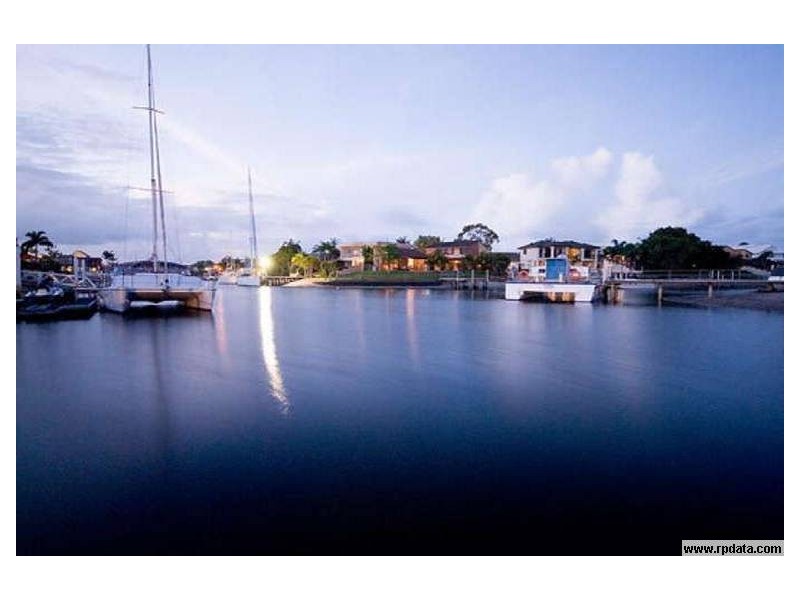 345 Bayview Street, Runaway Bay QLD 4216