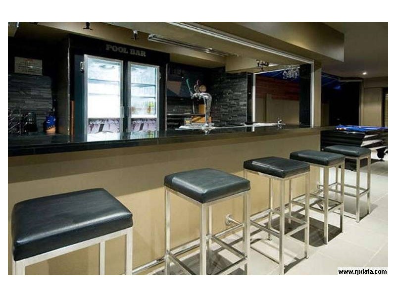 345 Bayview Street, Runaway Bay QLD 4216