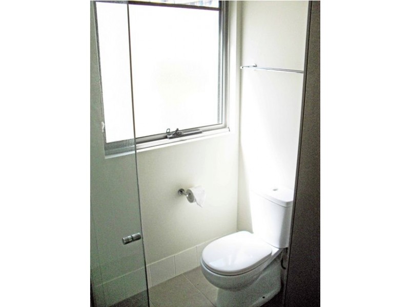 10/12 Bayview Street, Runaway Bay QLD 4216
