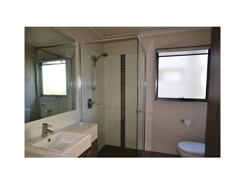 10/12 Bayview Street, Runaway Bay QLD 4216