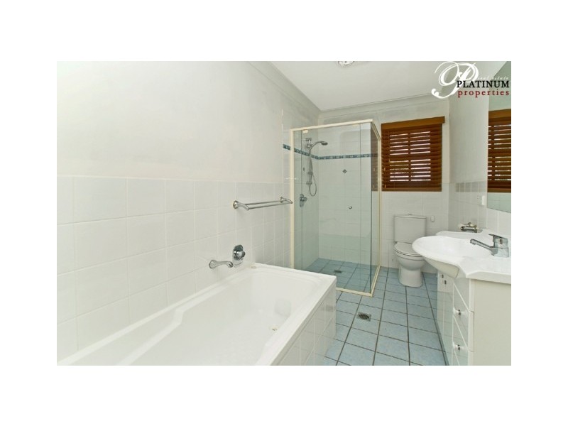 471A Pine Ridge Road, Runaway Bay QLD 4216