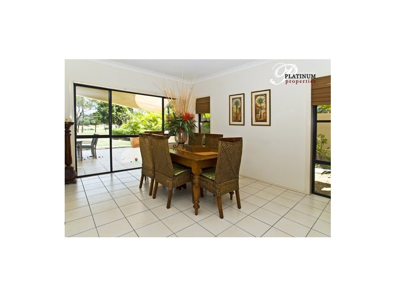 8390 Magnolia Drive East, Hope Island QLD 4212