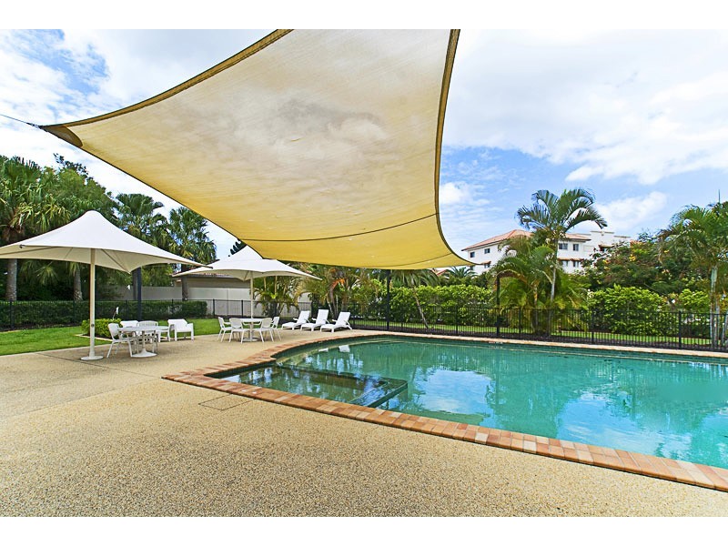 8869 Magnolia Drive East, Hope Island QLD 4212