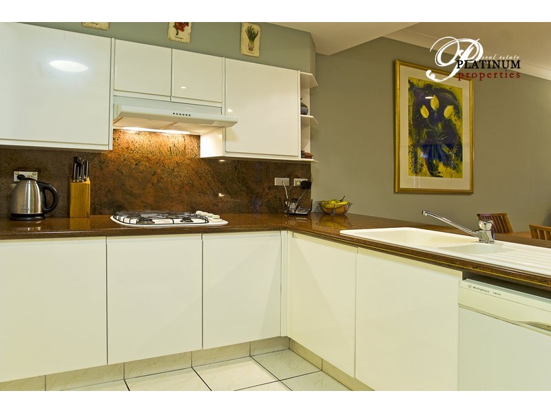 37/3 Lee Road, Runaway Bay QLD 4216