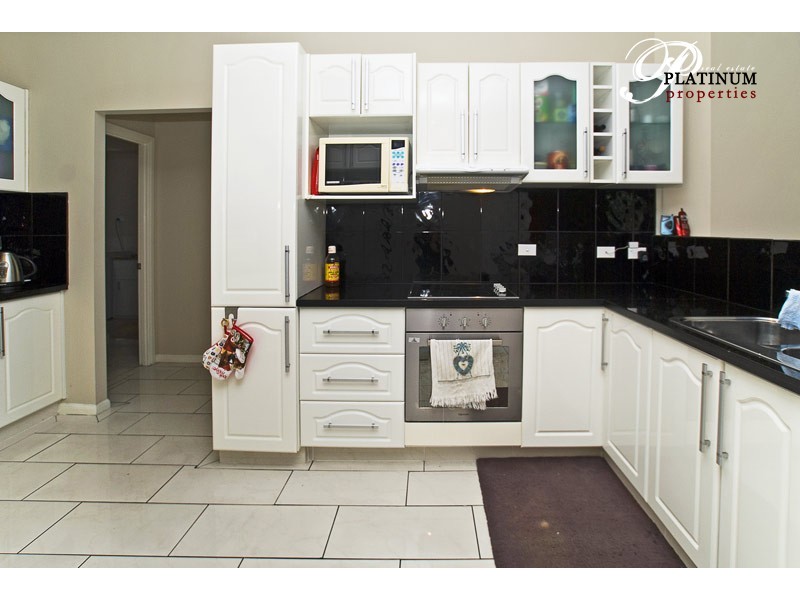 1/1 Patricia Court, Nerang QLD 4211