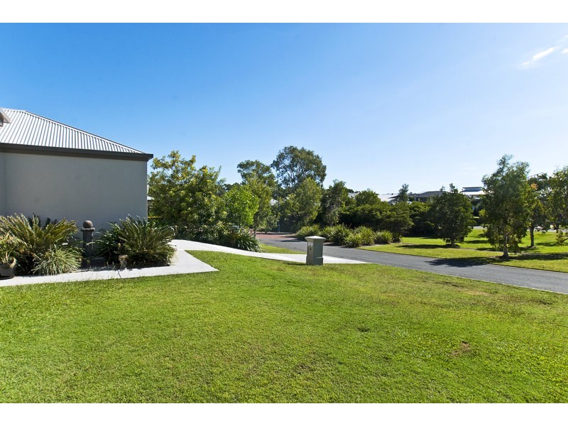 15 Slipstream Road, Coomera Waters QLD 4209