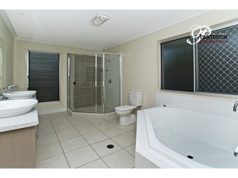 15 Slipstream Road, Coomera Waters QLD 4209