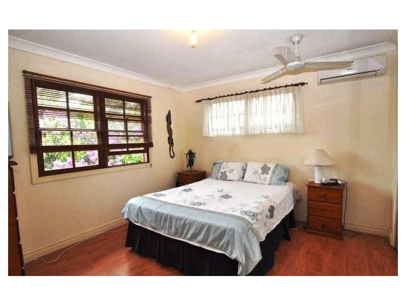 471B Pine Ridge Road, Runaway Bay QLD 4216