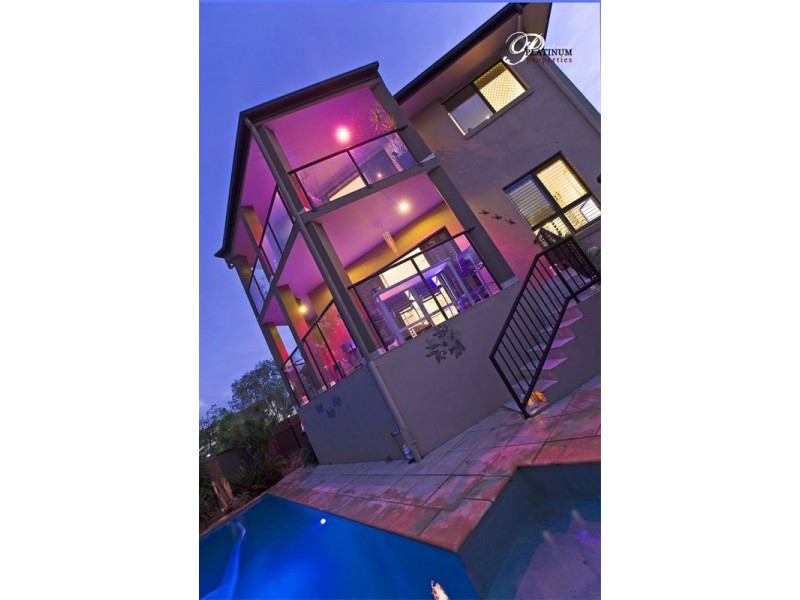 1/1 Oleander Avenue, Biggera Waters QLD 4216