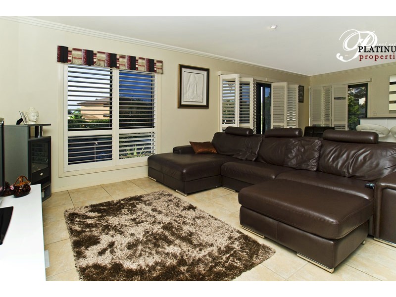 1/1 Oleander Avenue, Biggera Waters QLD 4216