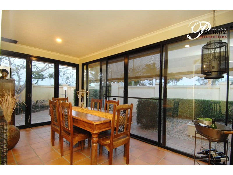 138 Paradise Parade, Paradise Point QLD 4216