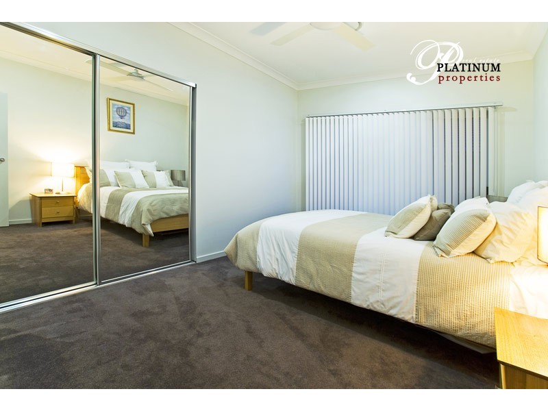 10 Lanier Close, Oxenford QLD 4210