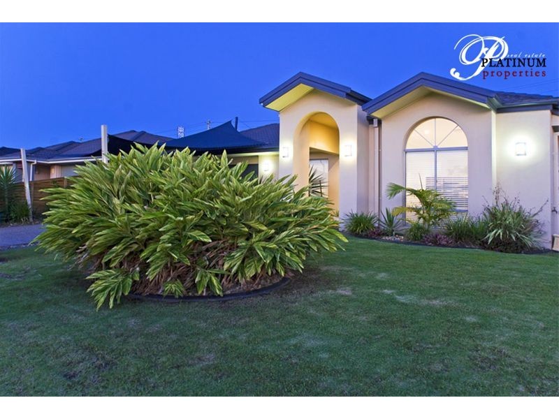 10 Lanier Close, Oxenford QLD 4210