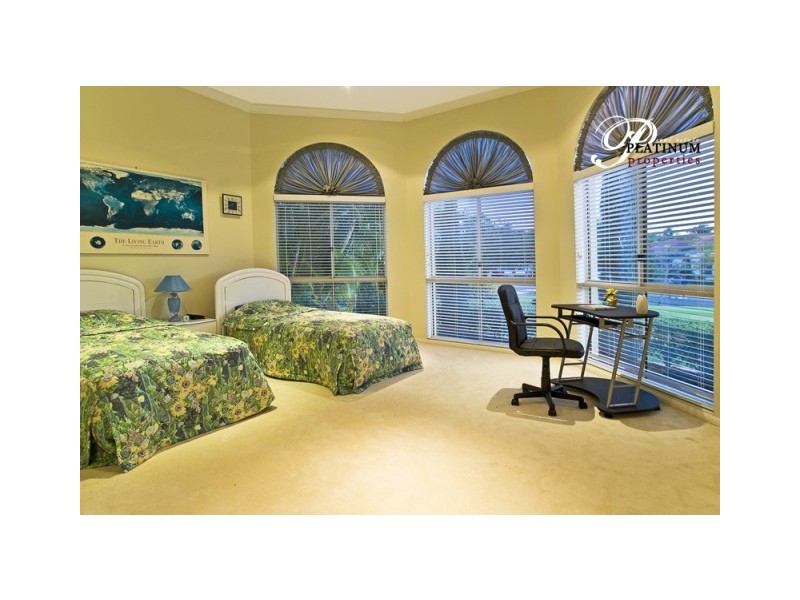 1137 Rosebank Way, Hope Island QLD 4212
