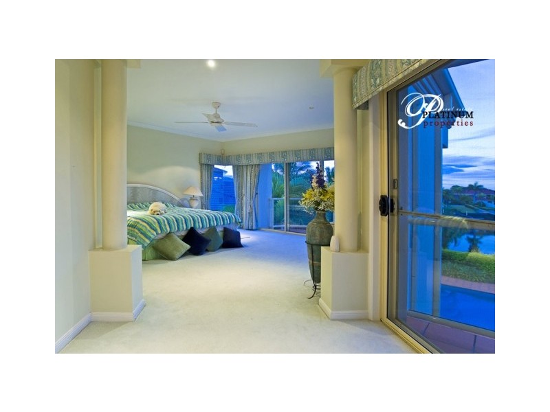 1137 Rosebank Way, Hope Island QLD 4212