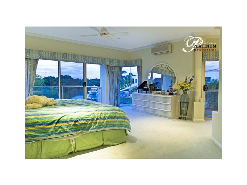 1137 Rosebank Way, Hope Island QLD 4212