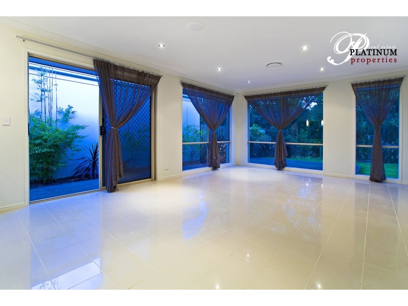 10 Hans Street, Upper Coomera QLD 4209