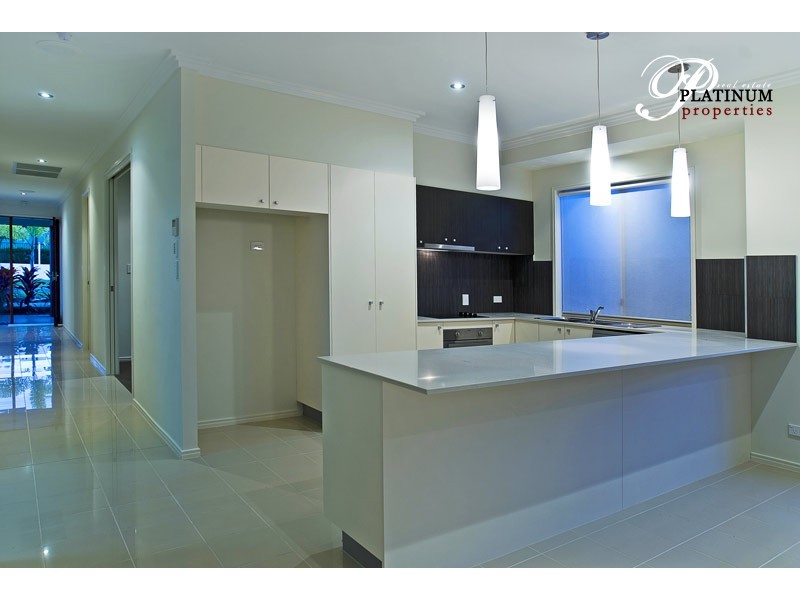 10 Hans Street, Upper Coomera QLD 4209