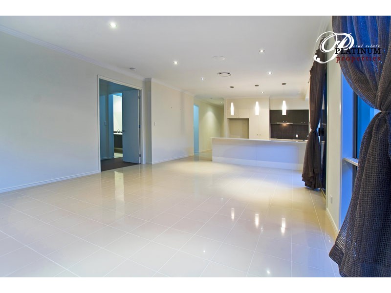 10 Hans Street, Upper Coomera QLD 4209