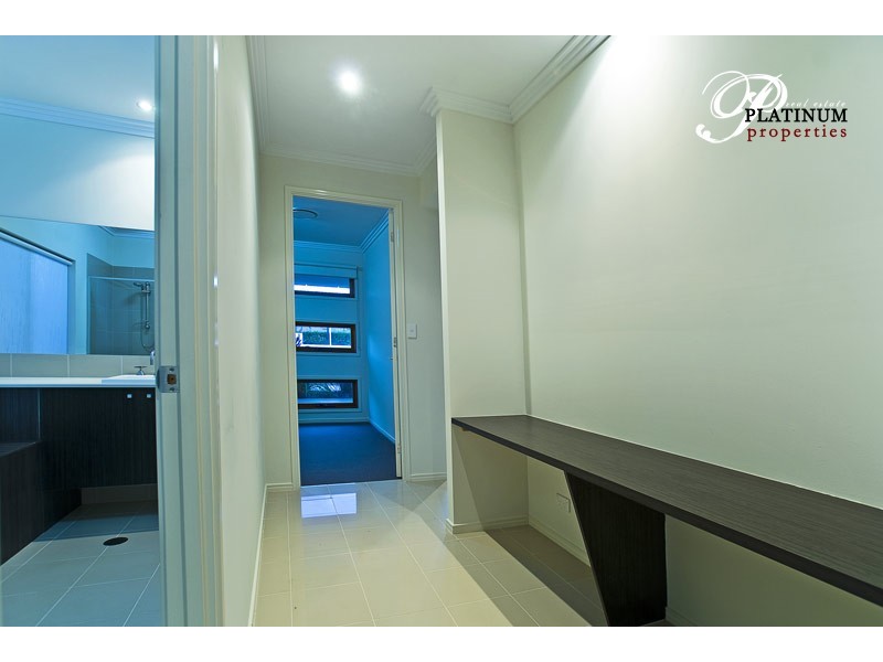 10 Hans Street, Upper Coomera QLD 4209