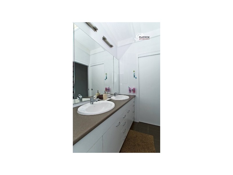 26 Clam Street, Runaway Bay QLD 4216