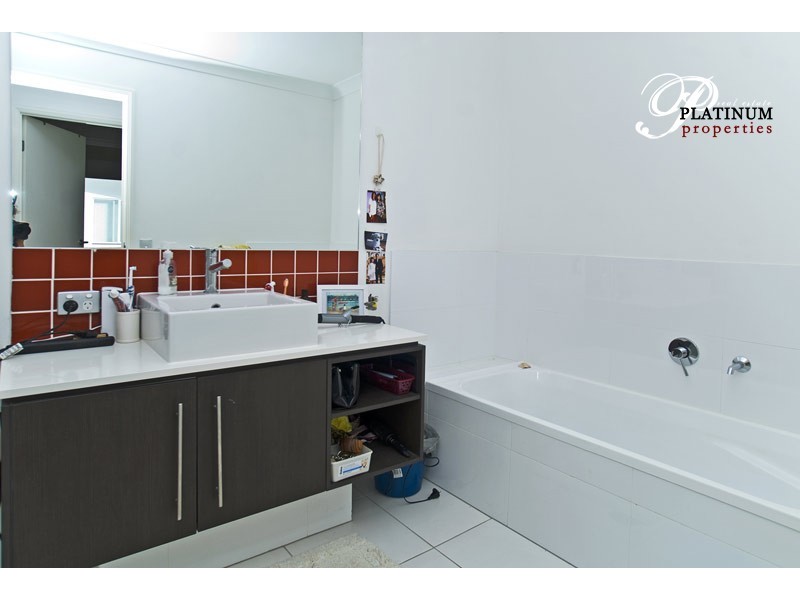 3 Valencia Boulevard, Burleigh Waters QLD 4220