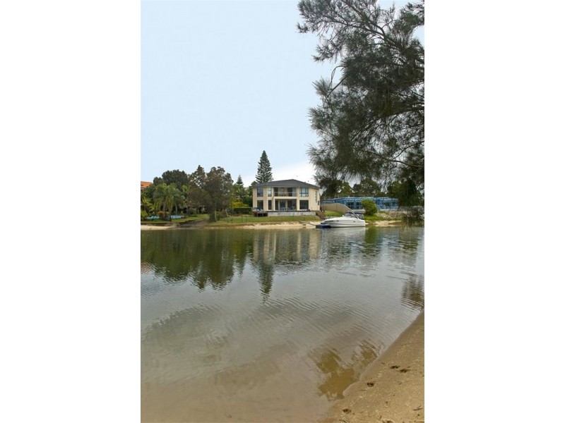 Broadbeach Waters QLD 4218