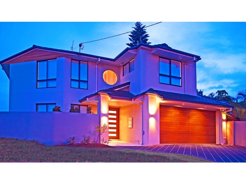 Broadbeach Waters QLD 4218