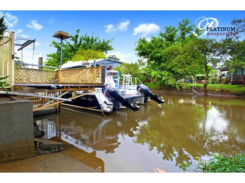 6 Cabarita Street, Biggera Waters QLD 4216