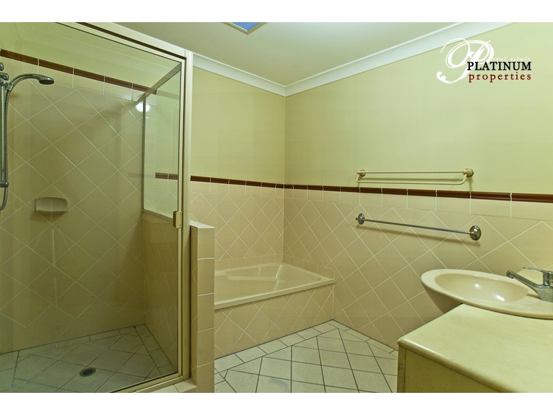 Hope Island QLD 4212