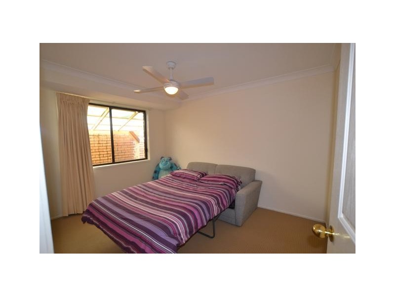 17 Oxley Drive, Paradise Point QLD 4216