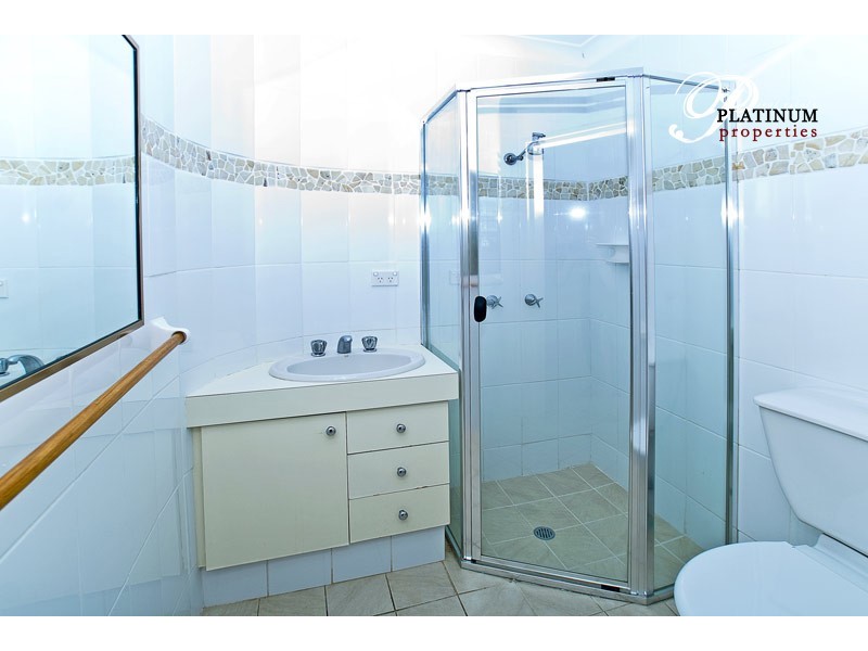 19/9 Bayview Street, Runaway Bay QLD 4216