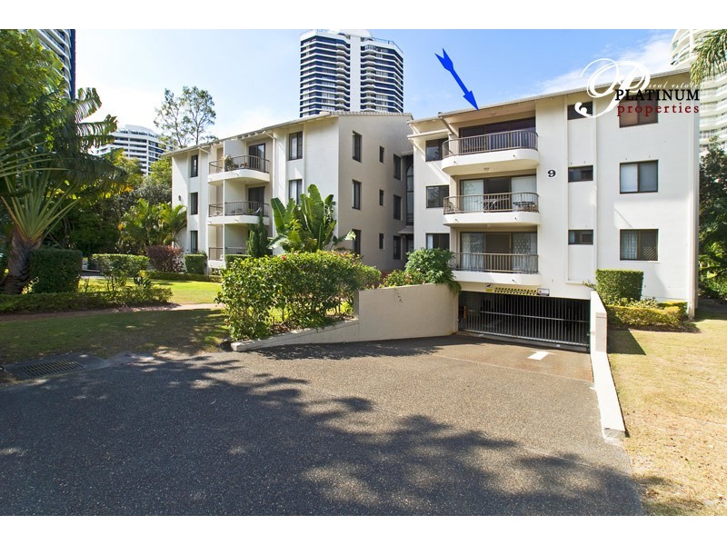 19/9 Bayview Street, Runaway Bay QLD 4216