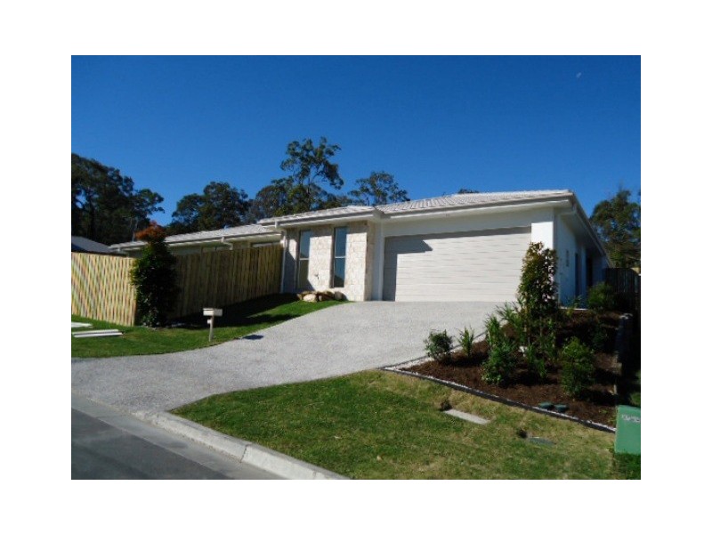 1 & 2/2 Portimao Court, Oxenford QLD 4210