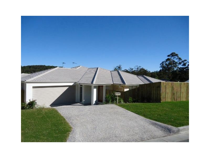 1 & 2/2 Portimao Court, Oxenford QLD 4210