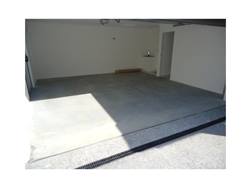 1 & 2/2 Portimao Court, Oxenford QLD 4210